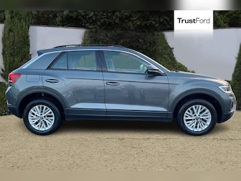 Used Volkswagen T-Roc 2022 for sale - 76866918: Photo