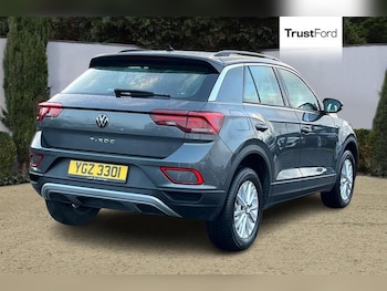 Used Volkswagen T-Roc 2022 for sale - 76866918: Photo