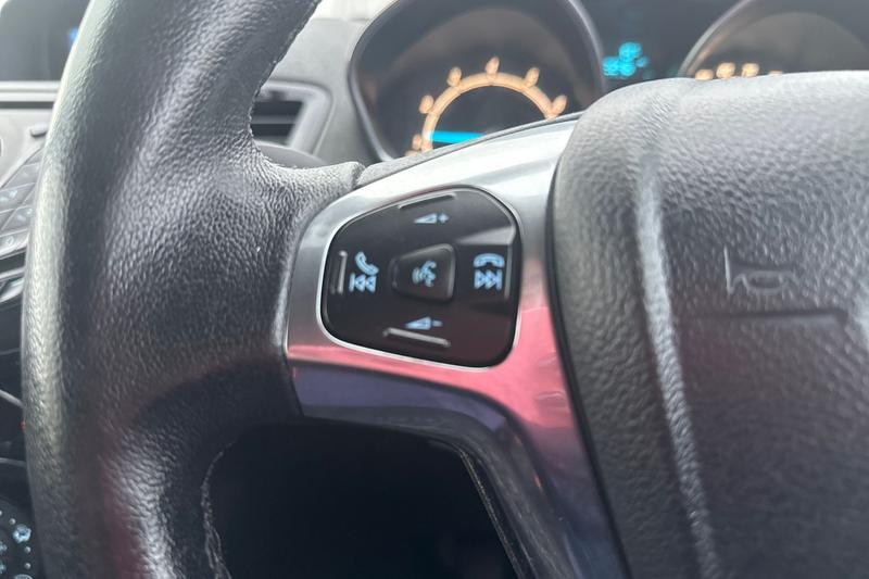 Used Ford Fiesta 2016 for sale - 76568523: Photo 23