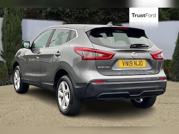 Used Nissan Qashqai 2019 for sale - 76285417: Photo 2