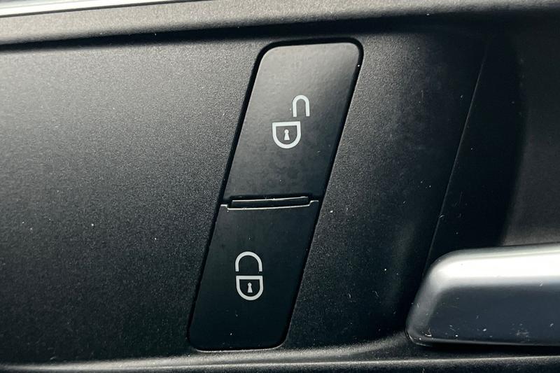 Used Mercedes-Benz GLA 2018 for sale - 77659781: Photo 30