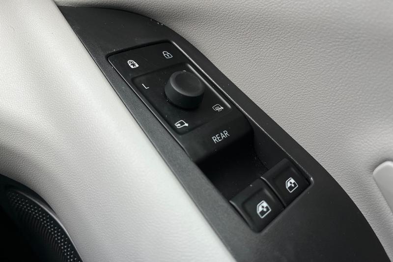 Used Ford Explorer 2025 for sale - 77367665: Photo 16