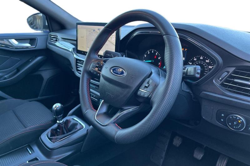 Used Ford Focus 2023 for sale - 76960848: Photo 9