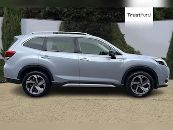 Used Subaru Forester 2023 for sale - 76131295: Photo