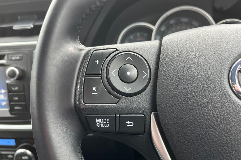 Used Toyota Auris 2015 for sale - 76782307: Photo 22