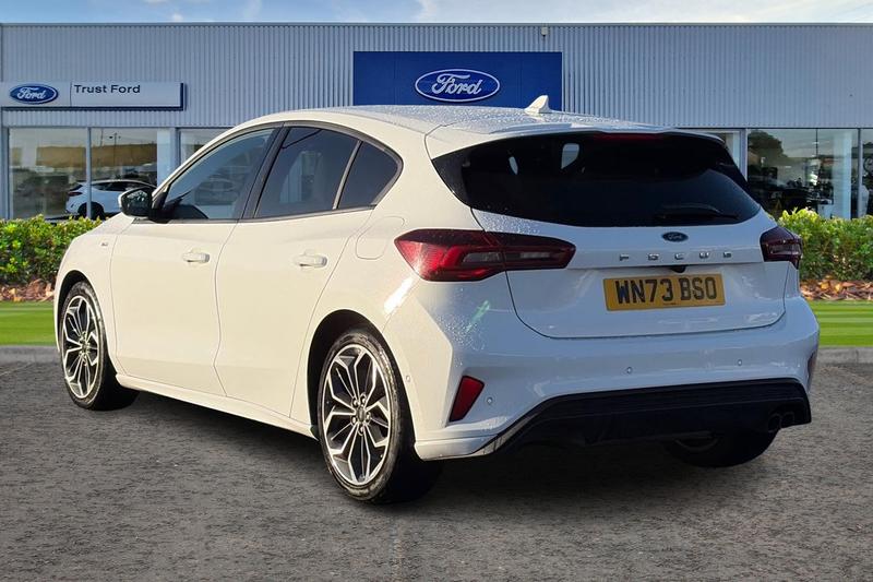 Used Ford Focus 2023 for sale - 76641072: Photo 2