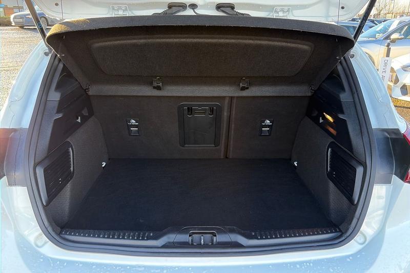 Used Ford Focus 2023 for sale - 76641072: Photo 21