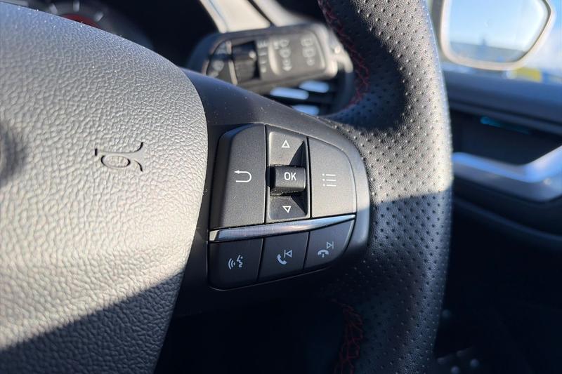 Used Ford Focus 2023 for sale - 76641072: Photo 25