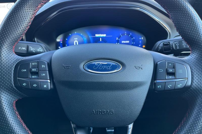 Used Ford Focus 2022 for sale - 76703268: Photo 12