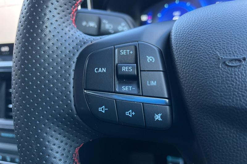 Used Ford Focus 2022 for sale - 76703268: Photo 35