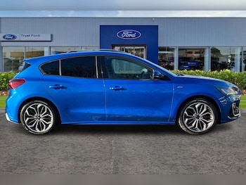 Used Ford Focus 2022 for sale - 76703268: Photo