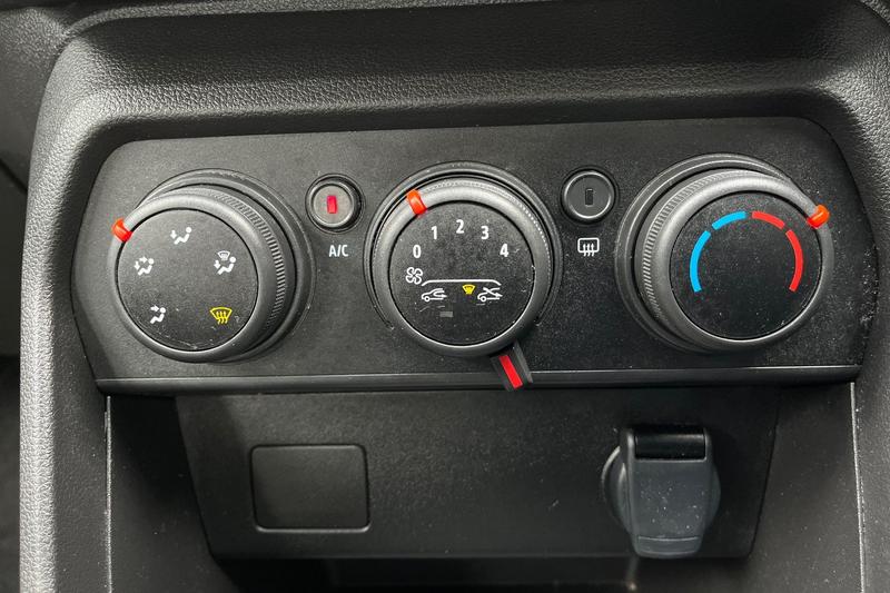 Used Dacia Sandero Stepway 2023 for sale - 78042847: Photo 28