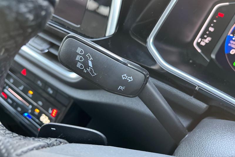 Used Volkswagen T-Roc 2022 for sale - 76862525: Photo 14