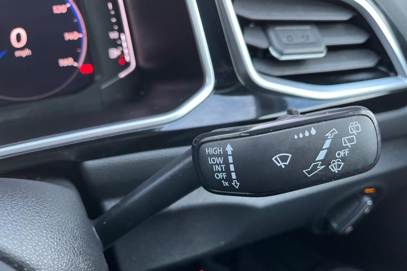 Used Volkswagen T-Roc 2022 for sale - 76862525: Photo 15