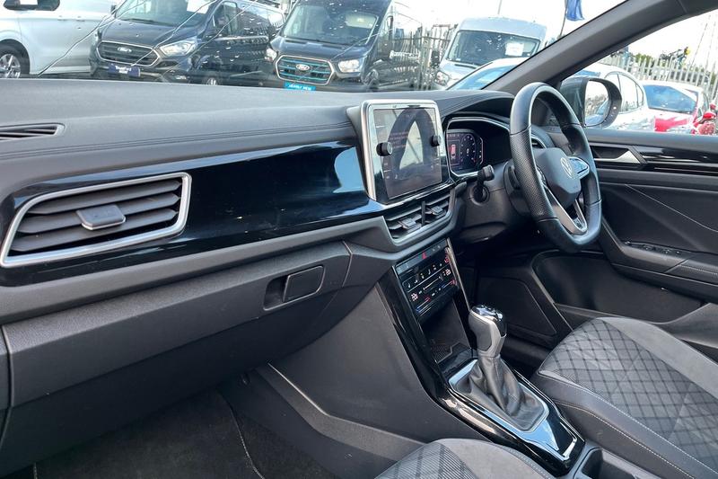 Used Volkswagen T-Roc 2022 for sale - 76862525: Photo 18