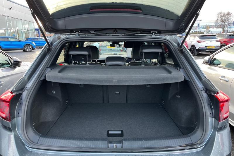 Used Volkswagen T-Roc 2022 for sale - 76862525: Photo 21