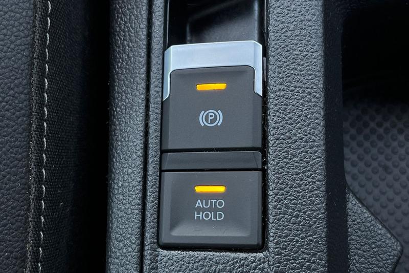 Used Volkswagen T-Roc 2022 for sale - 76862525: Photo 27