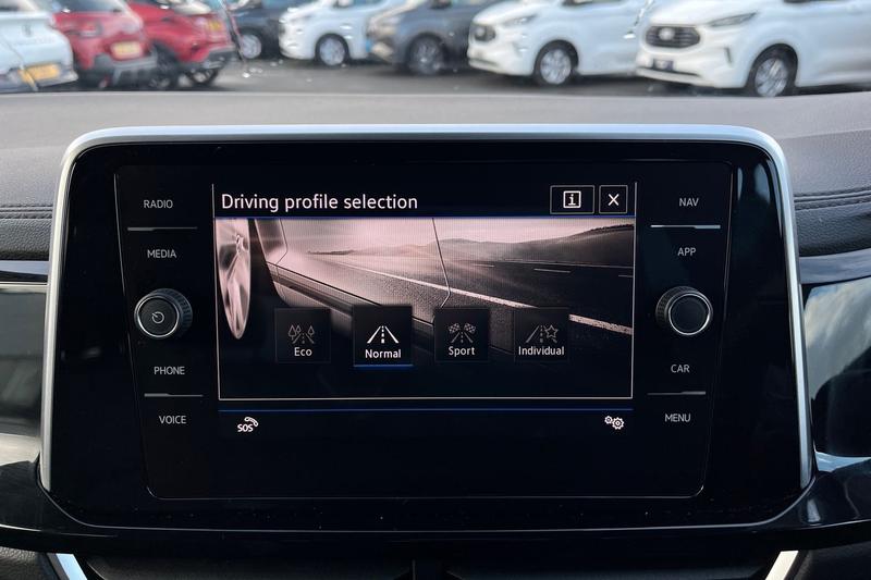 Used Volkswagen T-Roc 2022 for sale - 76862525: Photo 37