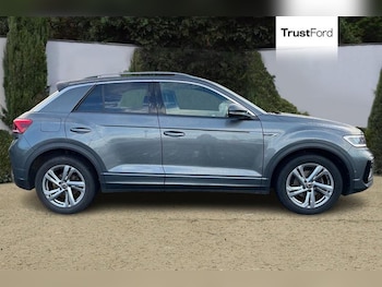 Used Volkswagen T-Roc 2022 for sale - 76862525: Photo