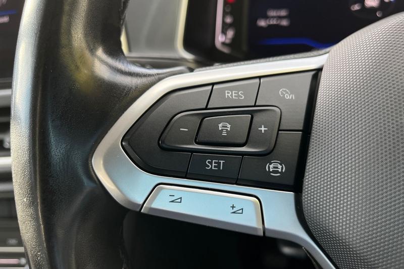 Used Volkswagen T-Roc 2022 for sale - 77675546: Photo 24