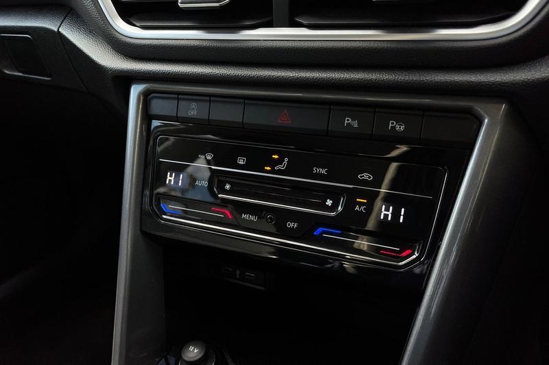 Used Volkswagen T-Roc 2022 for sale - 77675546: Photo 25