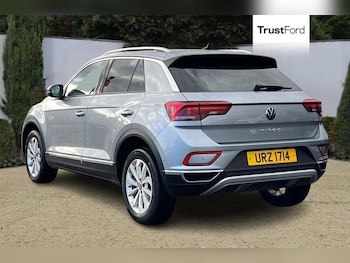 Used Volkswagen T-Roc 2022 for sale - 77675546: Photo