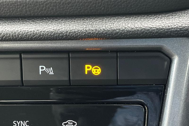 Used Volkswagen T-Roc 2022 for sale - 77675546: Photo 40