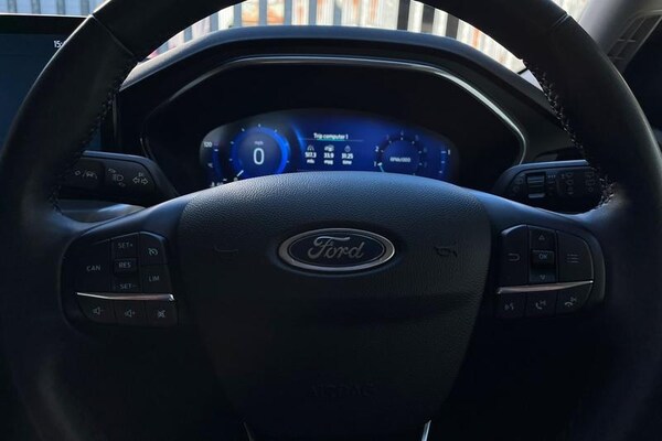 Used Ford Focus 2023 for sale - 76089584: Photo 12