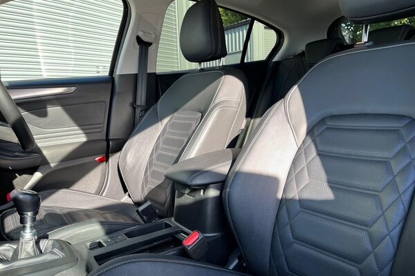 Used Ford Focus 2023 for sale - 76089584: Photo 19