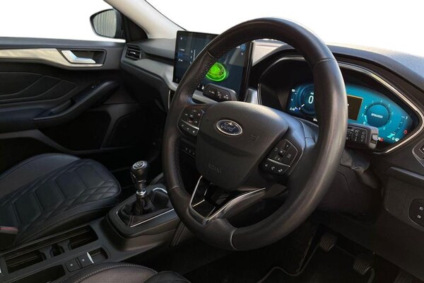 Used Ford Focus 2023 for sale - 76089584: Photo 9