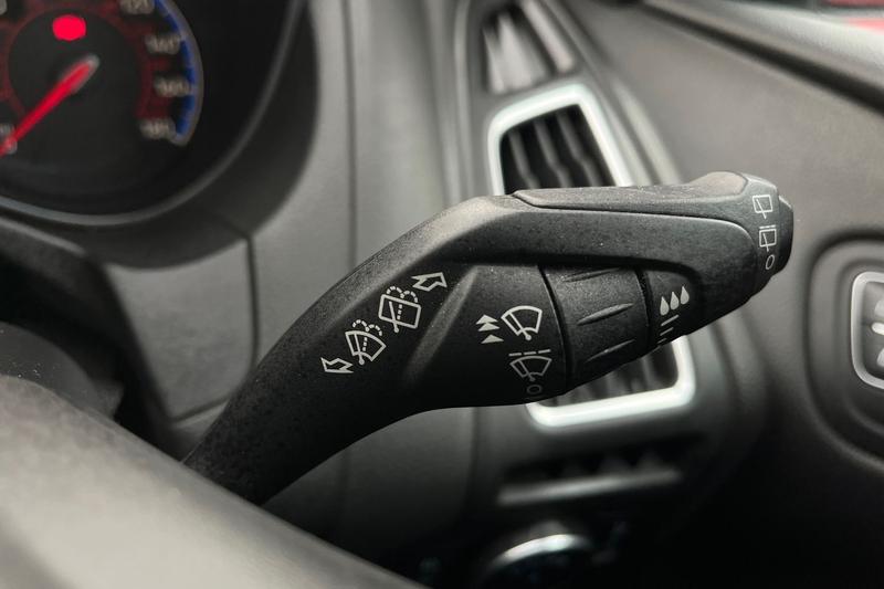 Used Ford Focus for sale - 76252387: Photo 15