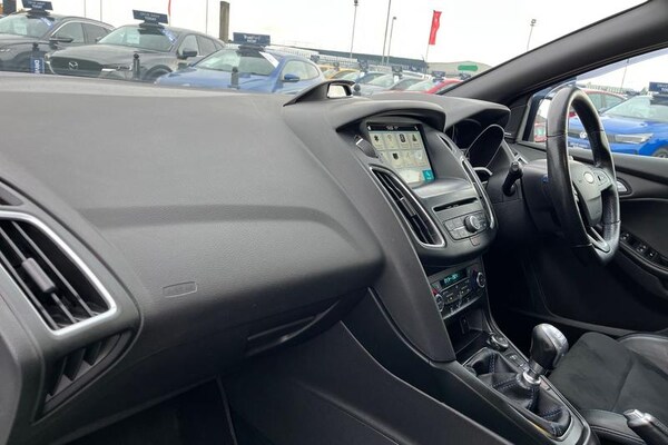 Used Ford Focus for sale - 76252387: Photo 18