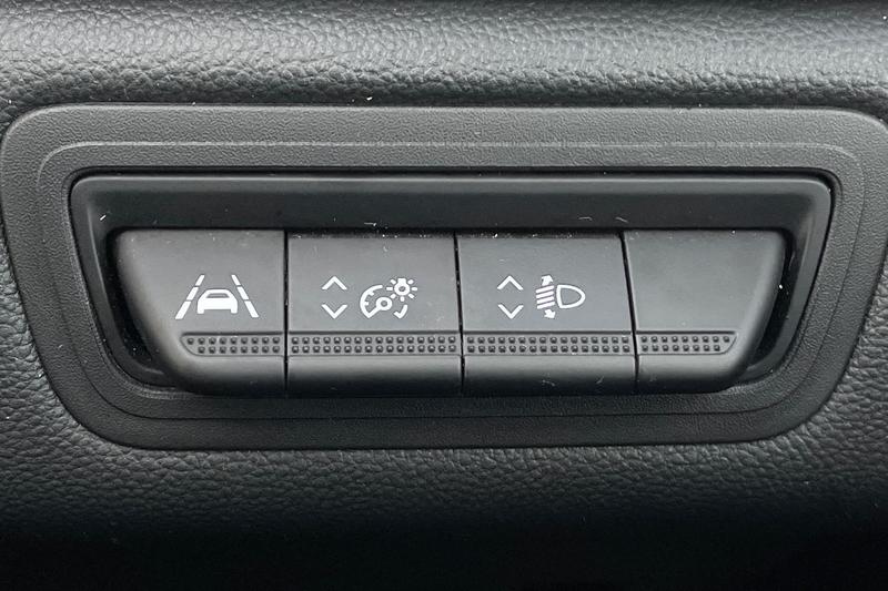 Used Renault Captur 2024 for sale - 77641454: Photo 24