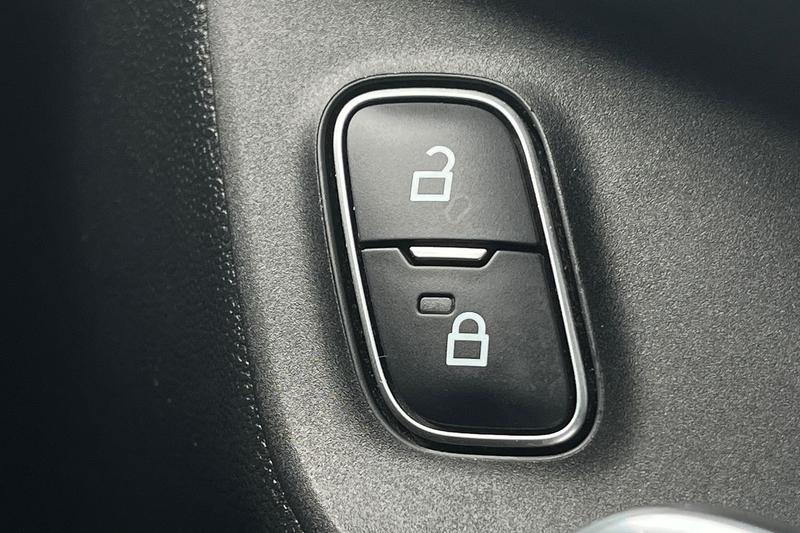 Used Ford Fiesta 2019 for sale - 78095204: Photo 25