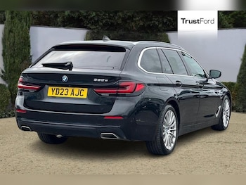 Used BMW 5 Series 2023 for sale - 78923756: Photo