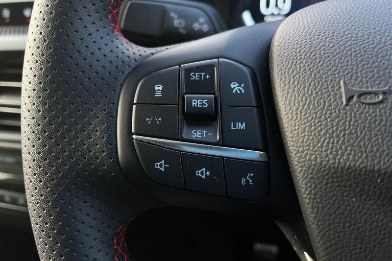 Used Ford Kuga 2025 for sale - 77665682: Photo 25