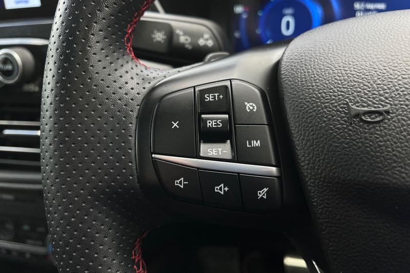 Used Ford Kuga 2022 for sale - 76184351: Photo 24