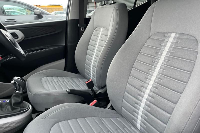 Used Hyundai i10 2022 for sale - 76660100: Photo 19