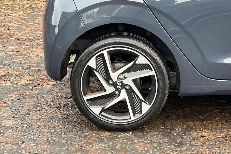 Used Hyundai i10 2022 for sale - 76660100: Photo 8