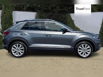 Used Volkswagen T-Roc 2021 for sale - 78543113: Photo