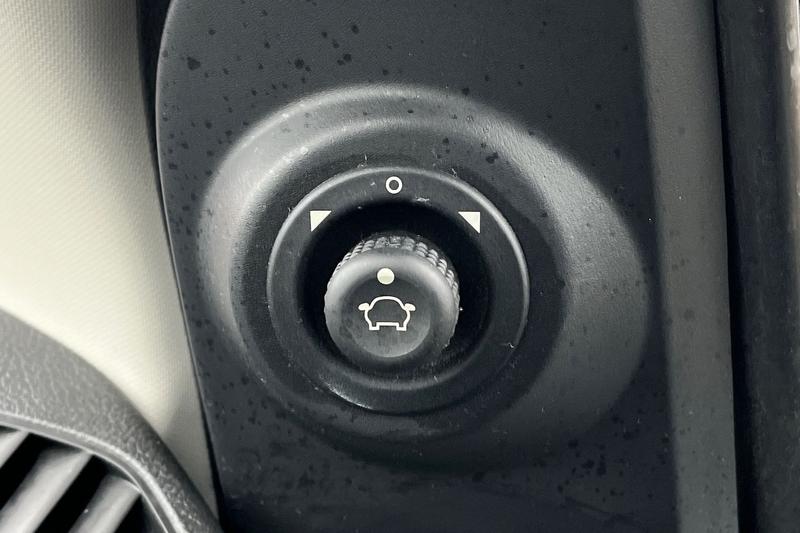 Used Ford Ka+ 2018 for sale - 77804493: Photo 26