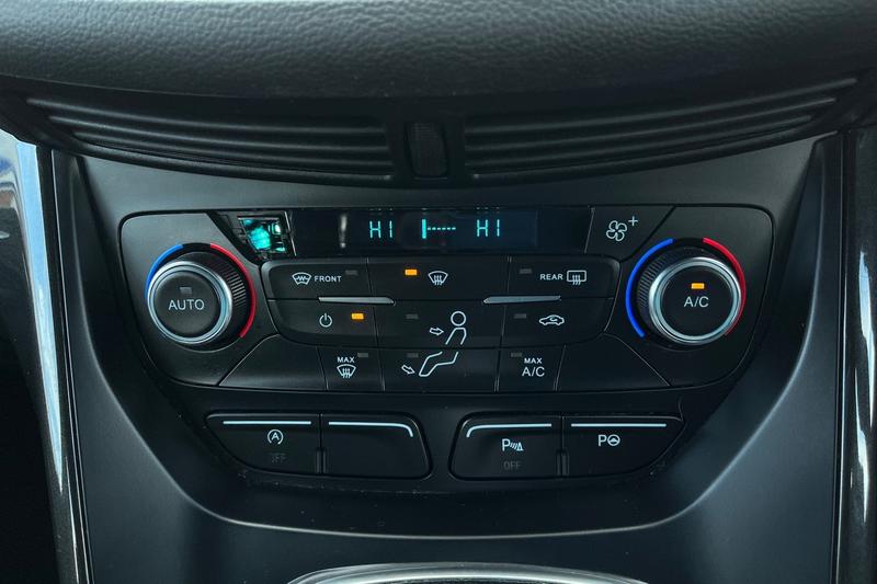 Used Ford Kuga 2018 for sale - 77641420: Photo 29