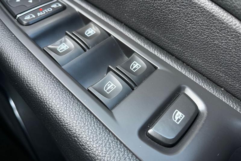 Used Renault Captur 2017 for sale - 77951260: Photo 16