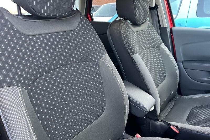 Used Renault Captur 2017 for sale - 77951260: Photo 17