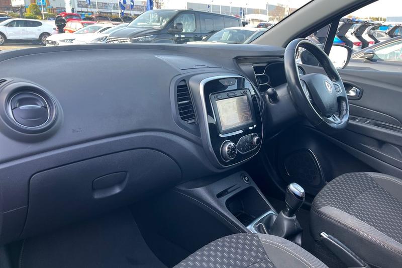Used Renault Captur 2017 for sale - 77951260: Photo 18