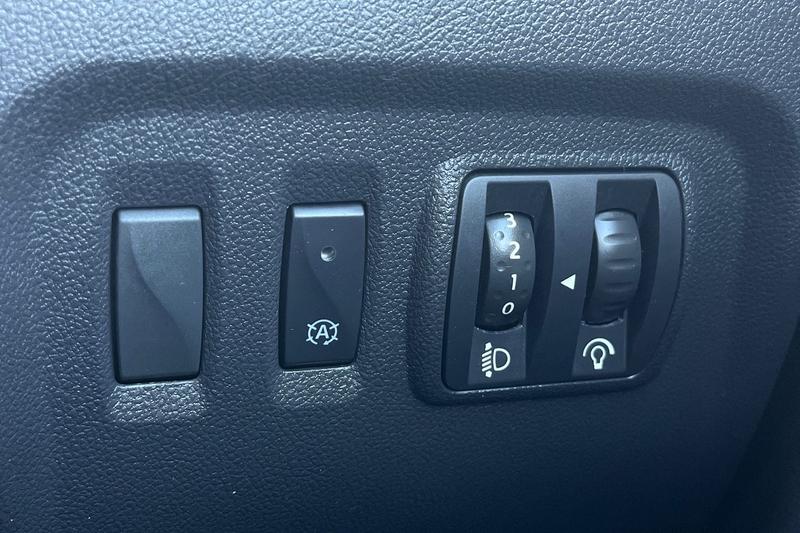 Used Renault Captur 2017 for sale - 77951260: Photo 25