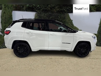 Used Jeep Compass 2023 for sale - 76410200: Photo