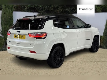 Used Jeep Compass 2023 for sale - 76410200: Photo