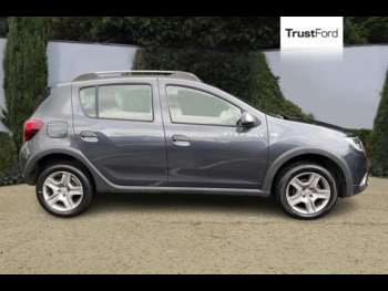 Used Dacia Sandero Stepway 2019 for sale - 74774480: Photo