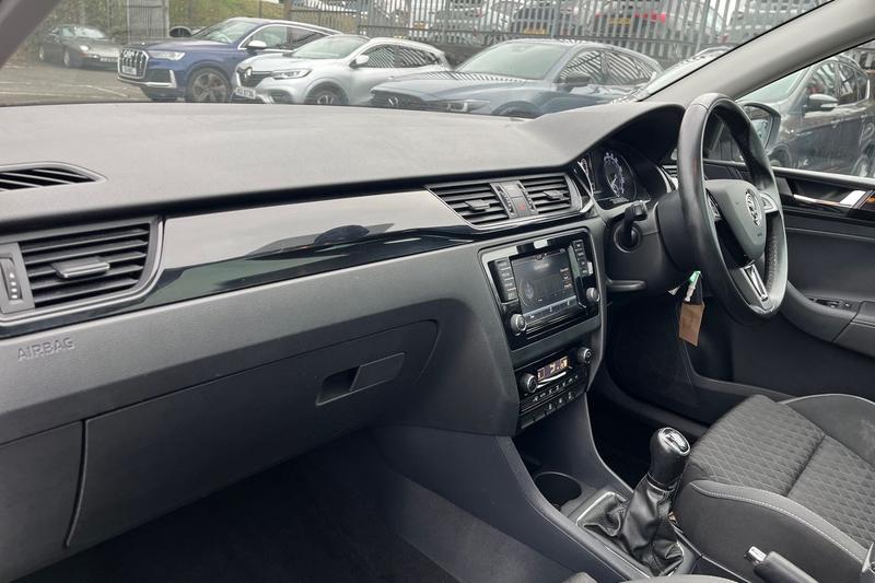 Used Skoda Rapid Spaceback 2018 for sale - 76467692: Photo 18